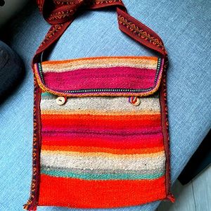 Peruvian hand made wool shoulder bag